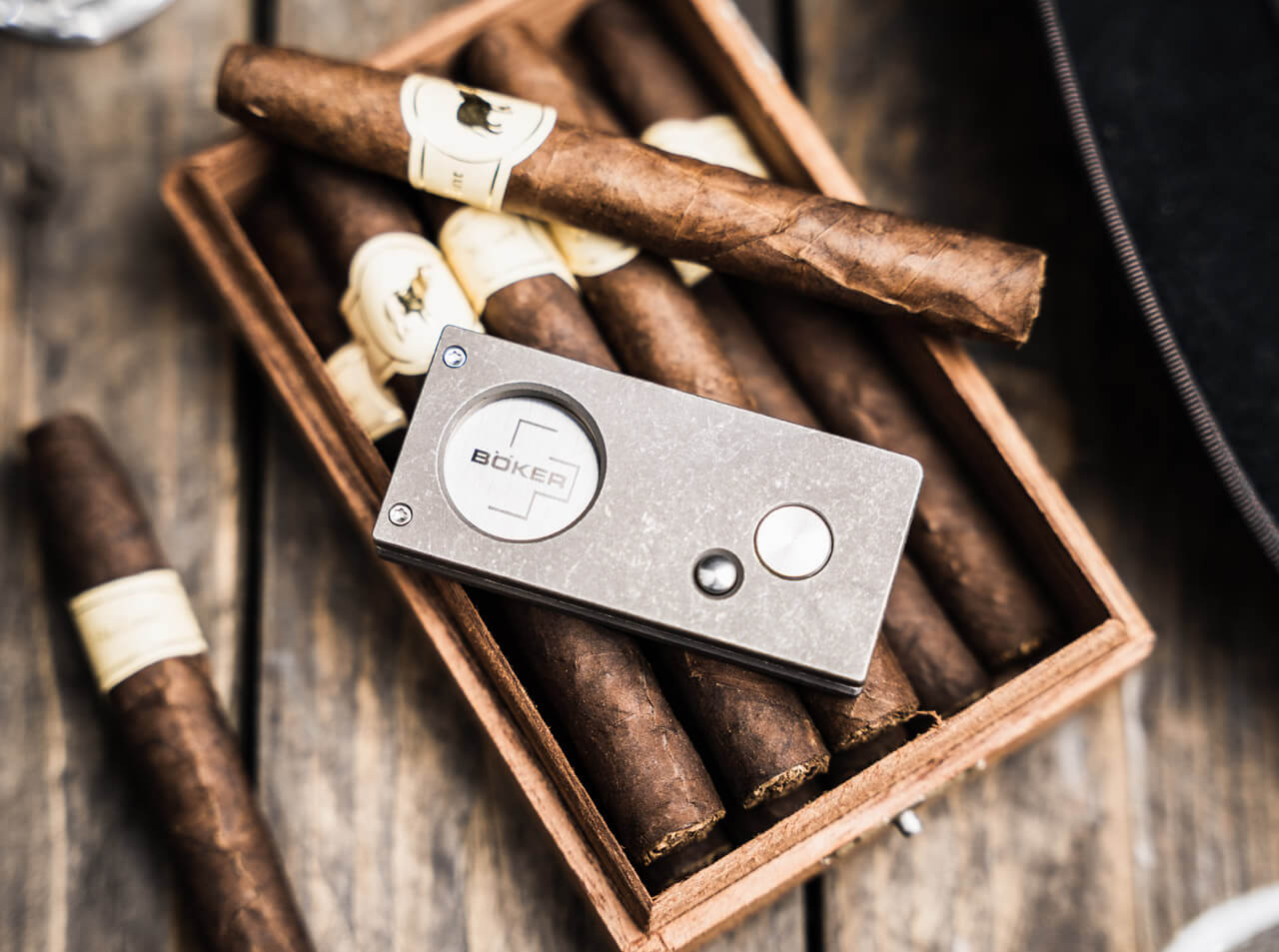 Couteau coupe cigare Cigar Cutter - Böker-T.A DEFENSE