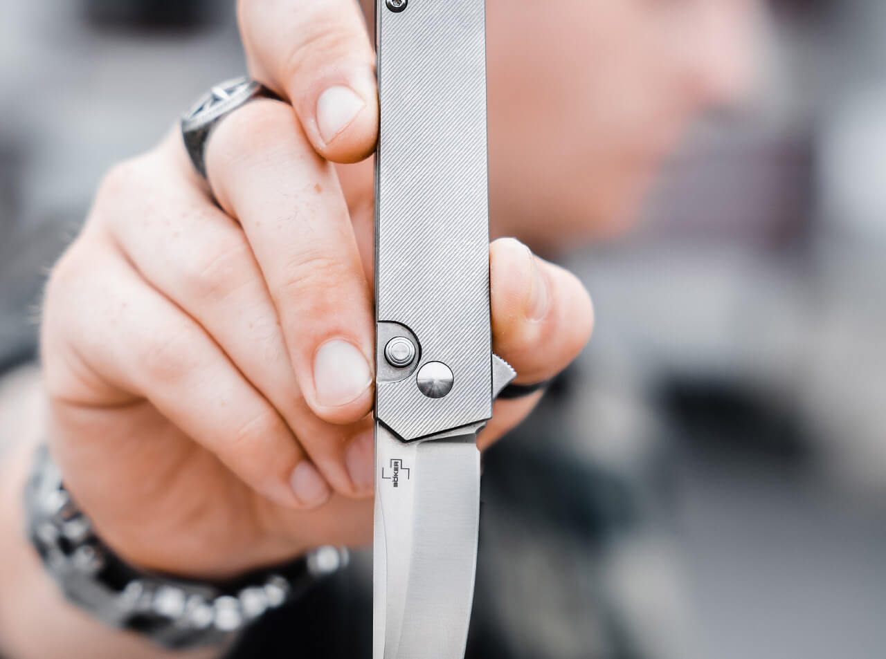 Couteau automatique Kwaiken Titane - Boker Plus-T.A DEFENSE