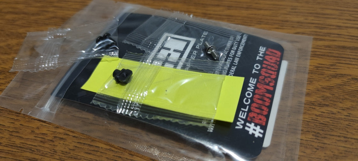Kit de vis et T-nuts pour plaquette adaptatrice V4 MOS GLOCK - CH Precision-T.A DEFENSE