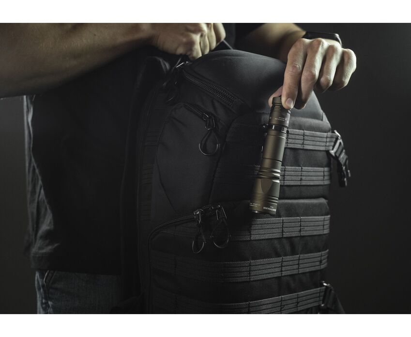 Lampe tactique Dobermann Pro Magnet USB Olive/Sand - Armytek-T.A DEFENSE