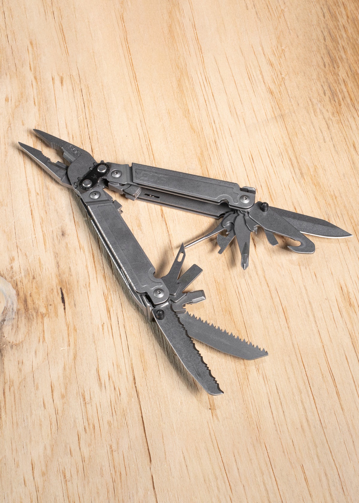 Outil multi-fonction PowerAccess Assist - SOG-T.A DEFENSE