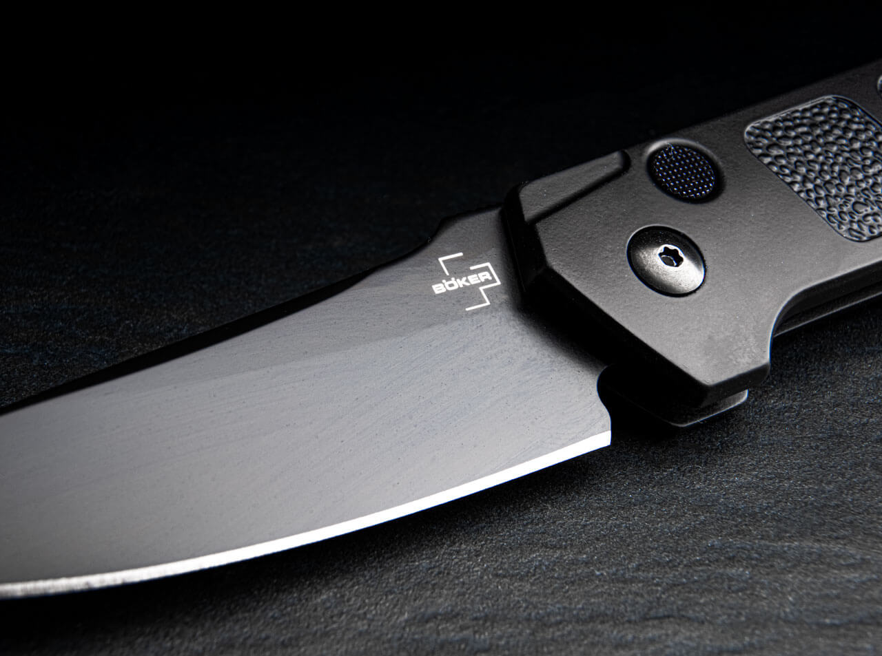Couteau automatique Kihon Auto All Black - Boker Plus-T.A DEFENSE