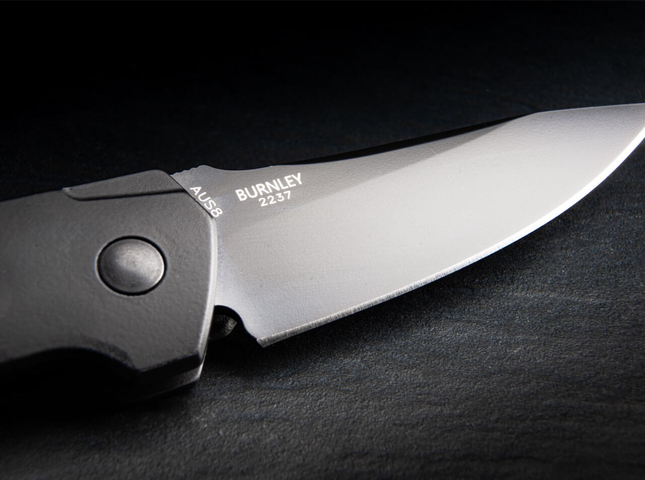 Couteau automatique Kihon Auto All Black - Boker Plus-T.A DEFENSE
