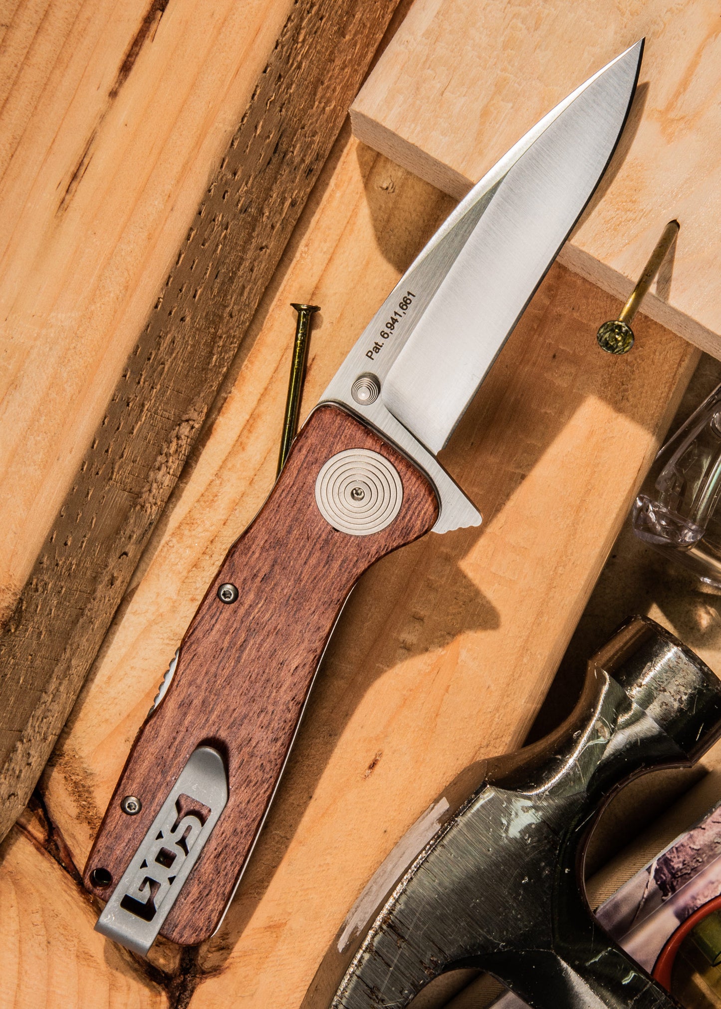 Couteau de poche Twitch XL - SOG-T.A DEFENSE