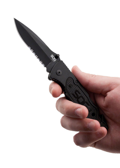 Couteau pliant Escape Serrated - SOG-T.A DEFENSE
