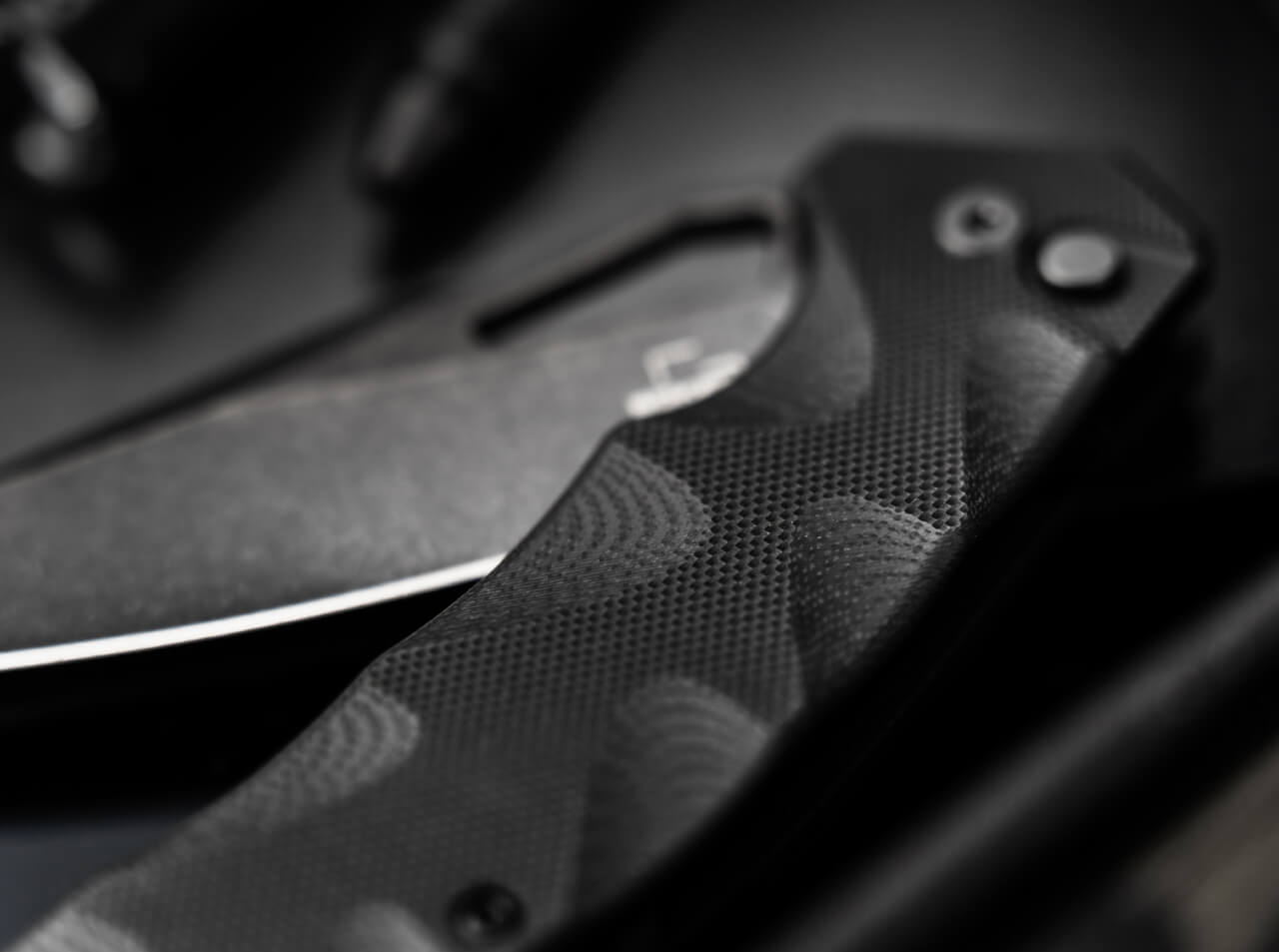 Couteau pliant tactique Kirke - Boker-T.A DEFENSE