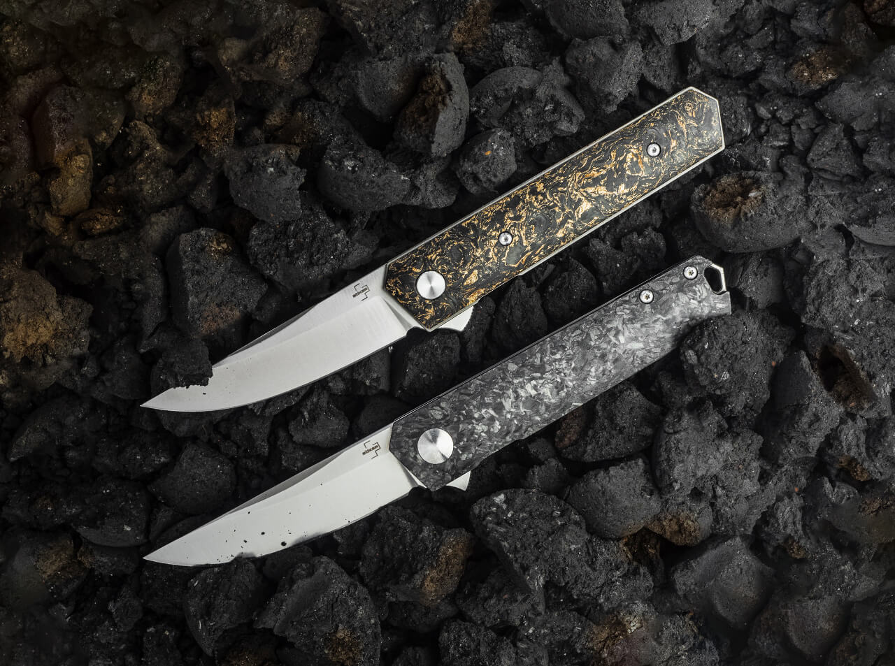 Couteau pliant Kwaiken Compact Carbon - Boker Plus-T.A DEFENSE