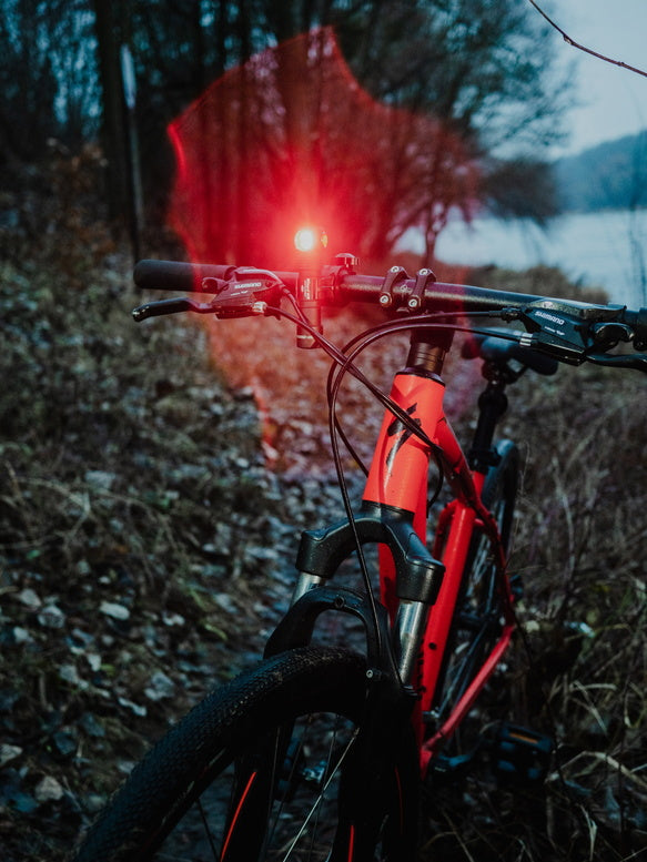 Lampe Multifonction, lumière 2en1, Wizard C2 WR Magnet USB - Armytek-T.A DEFENSE