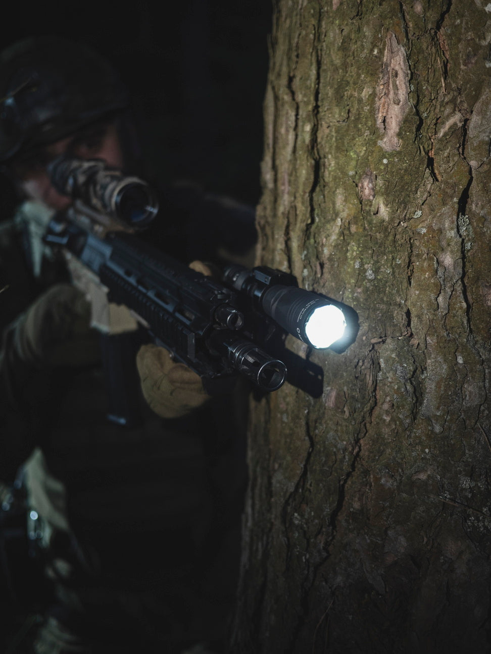 Lampe tactique Dobermann Pro Magnet USB - Armytek-T.A DEFENSE