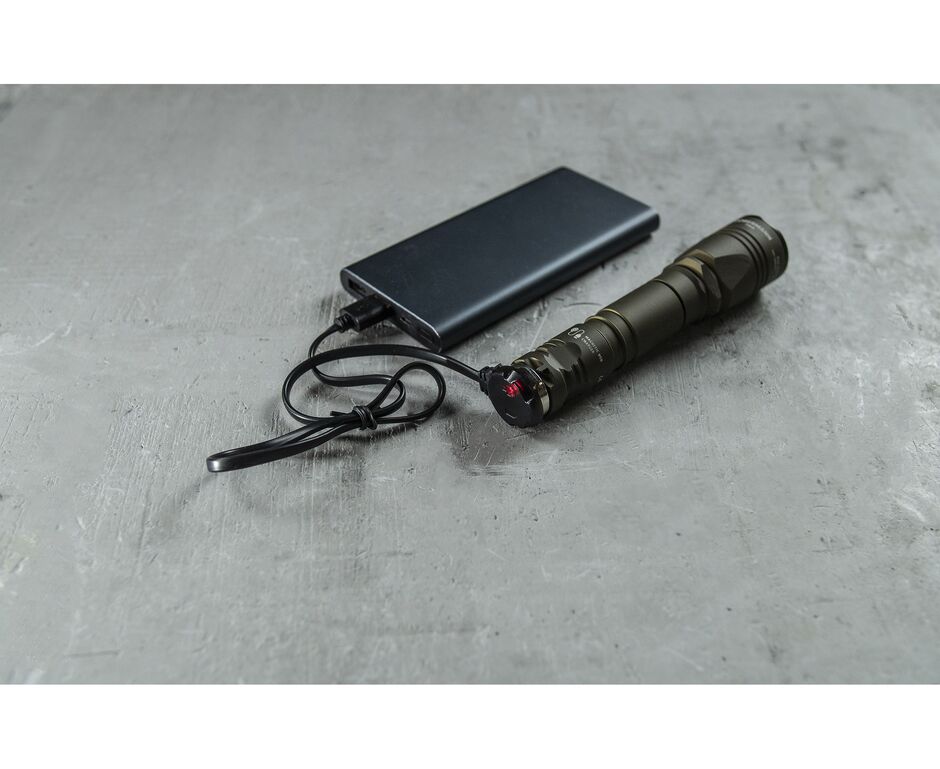Lampe tactique Dobermann Pro Magnet USB Olive/Sand - Armytek
