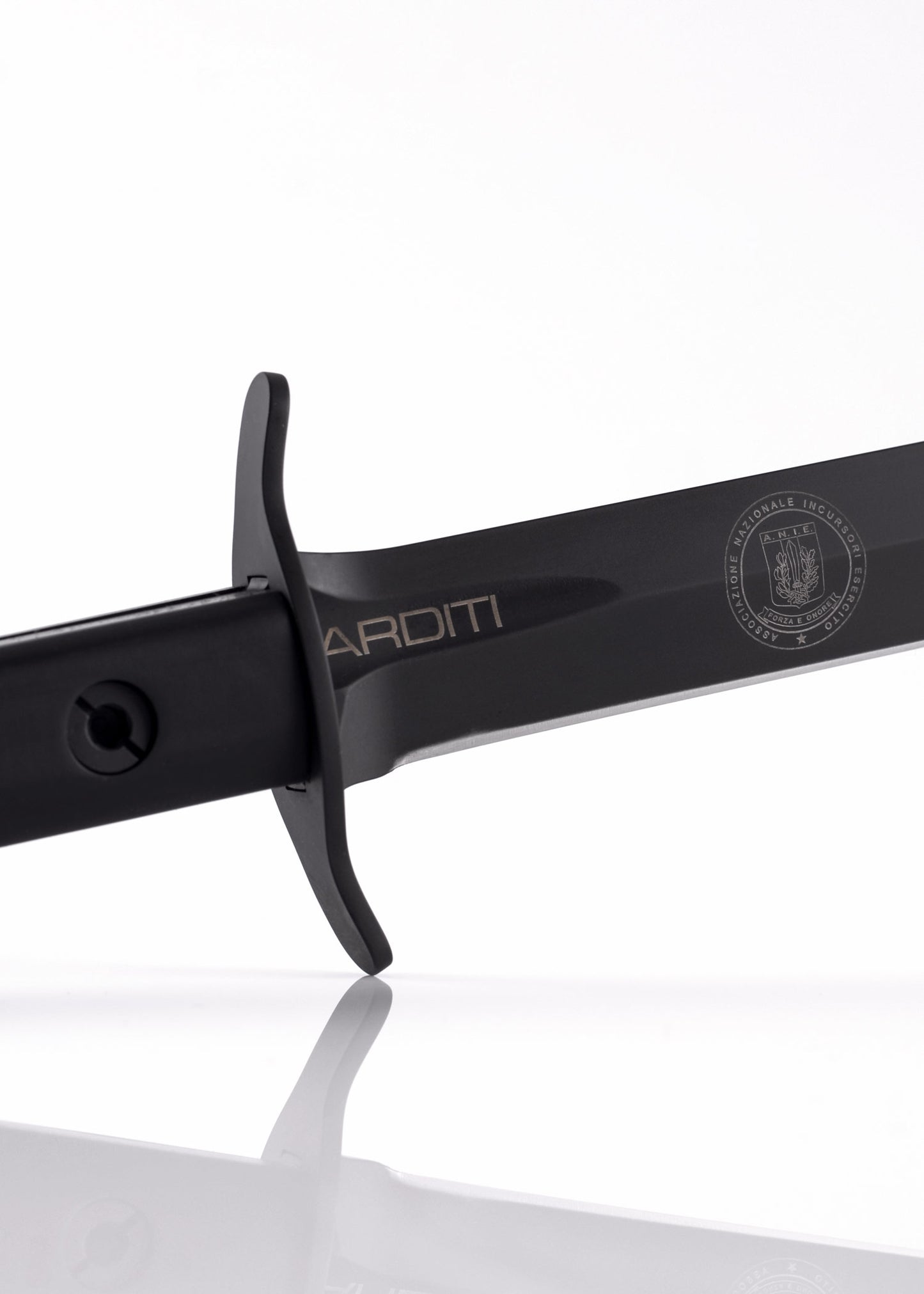 Couteau design Première Guerre mondiale Arditi - Extrema Ratio-T.A DEFENSE