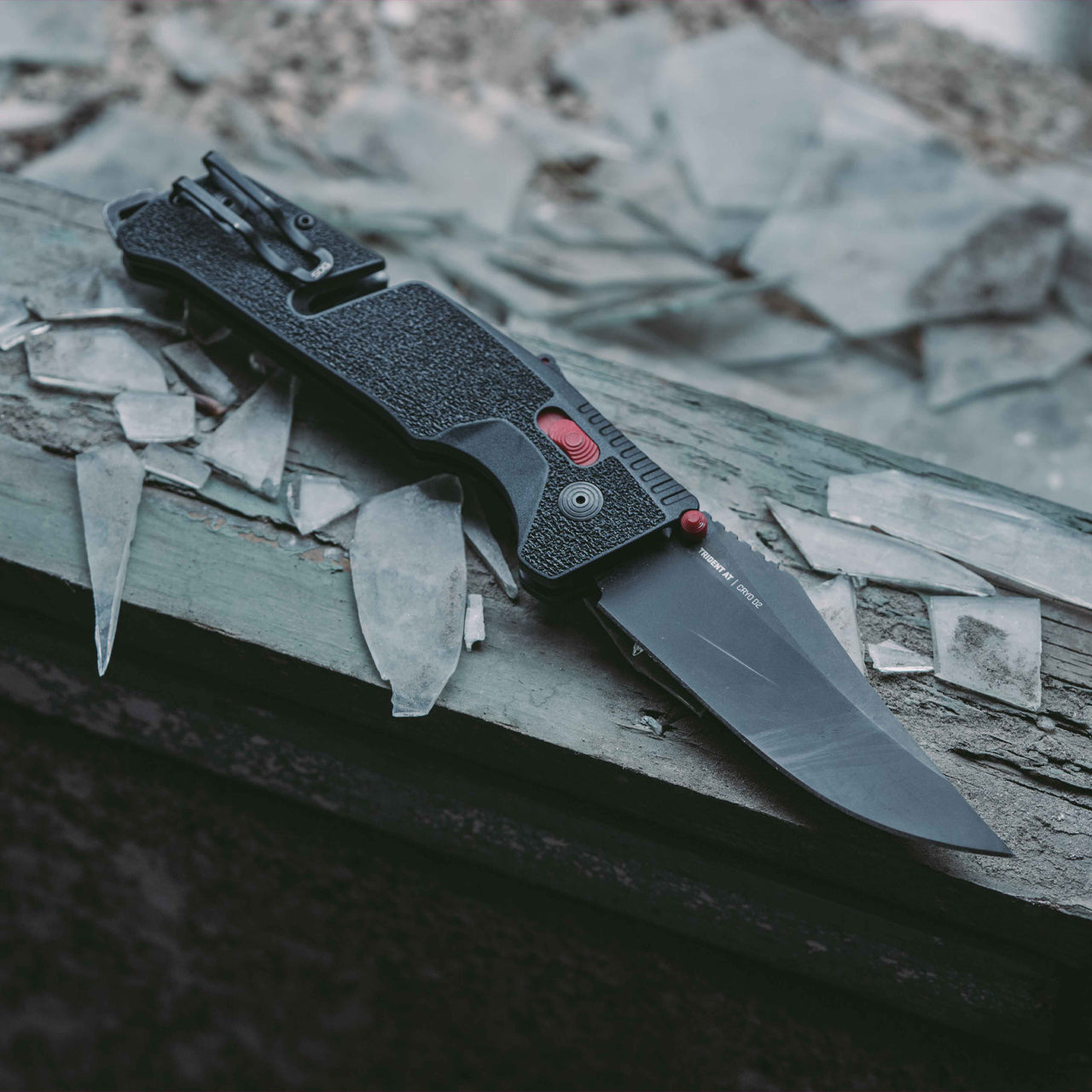Couteau pliant multifonctions Trident AT - SOG-T.A DEFENSE