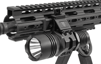Tactical flashlight holder - UTG