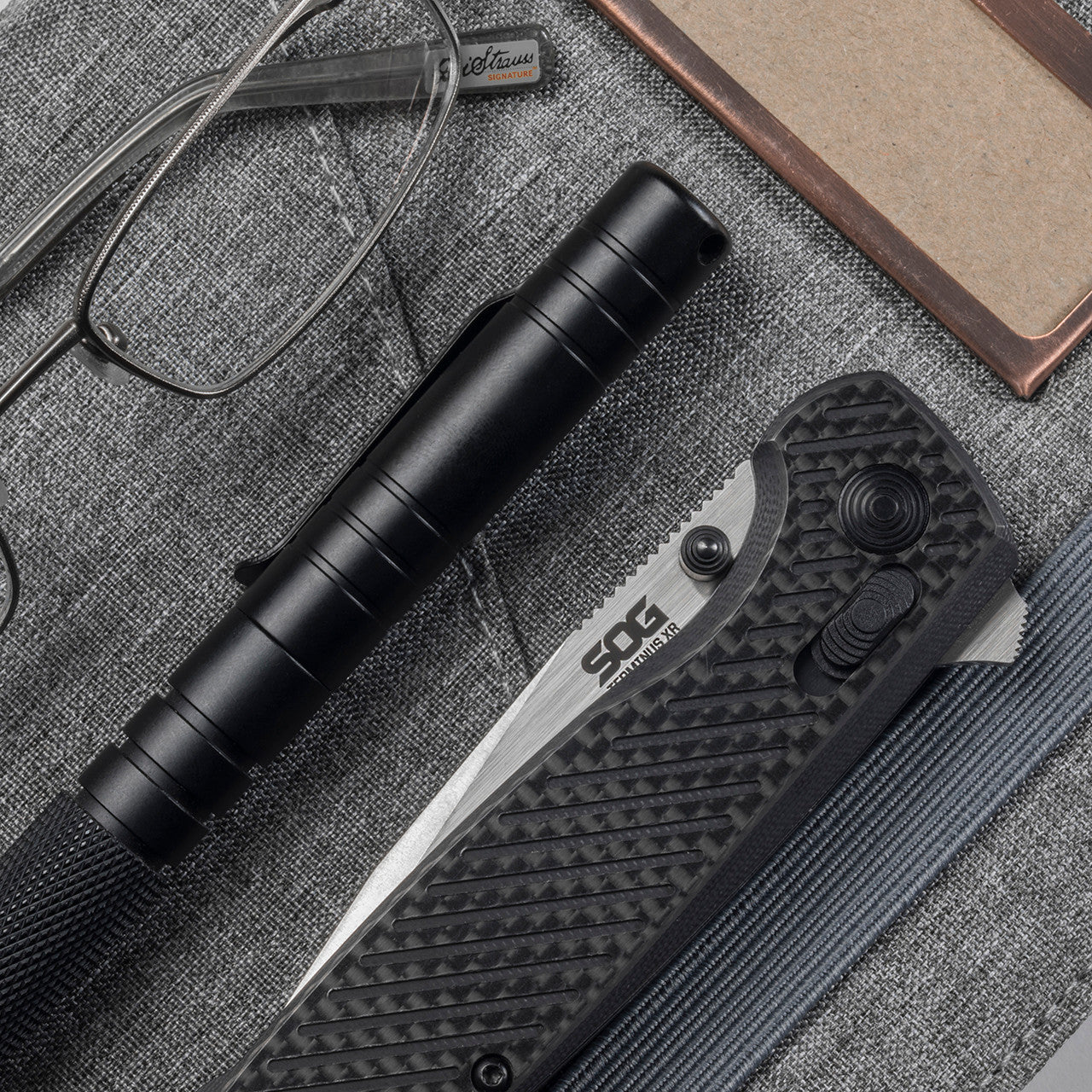 Couteau pliant Terminus XR - SOG-T.A DEFENSE