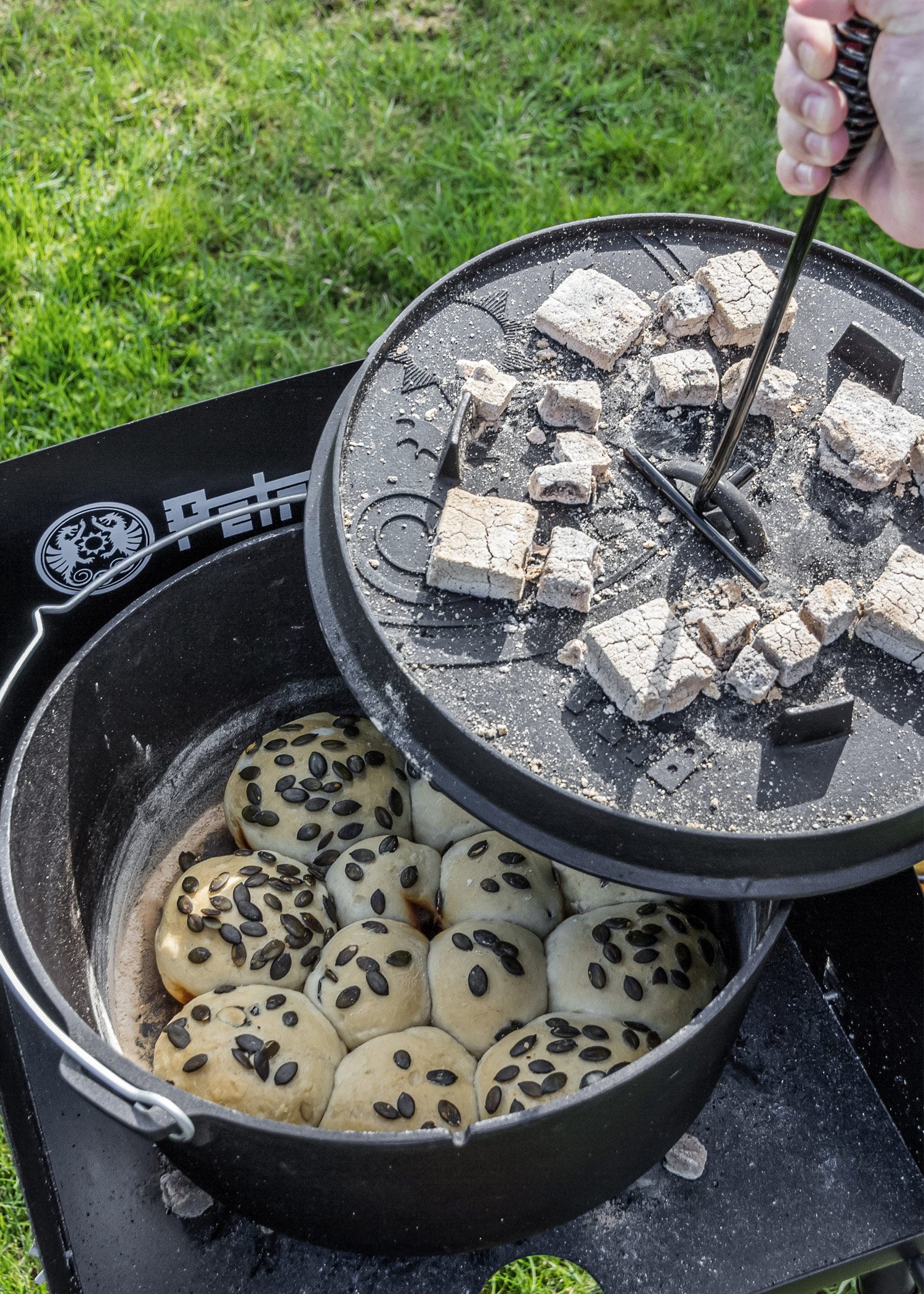 Marmite en fonte 16 Litres - Petromax-T.A DEFENSE