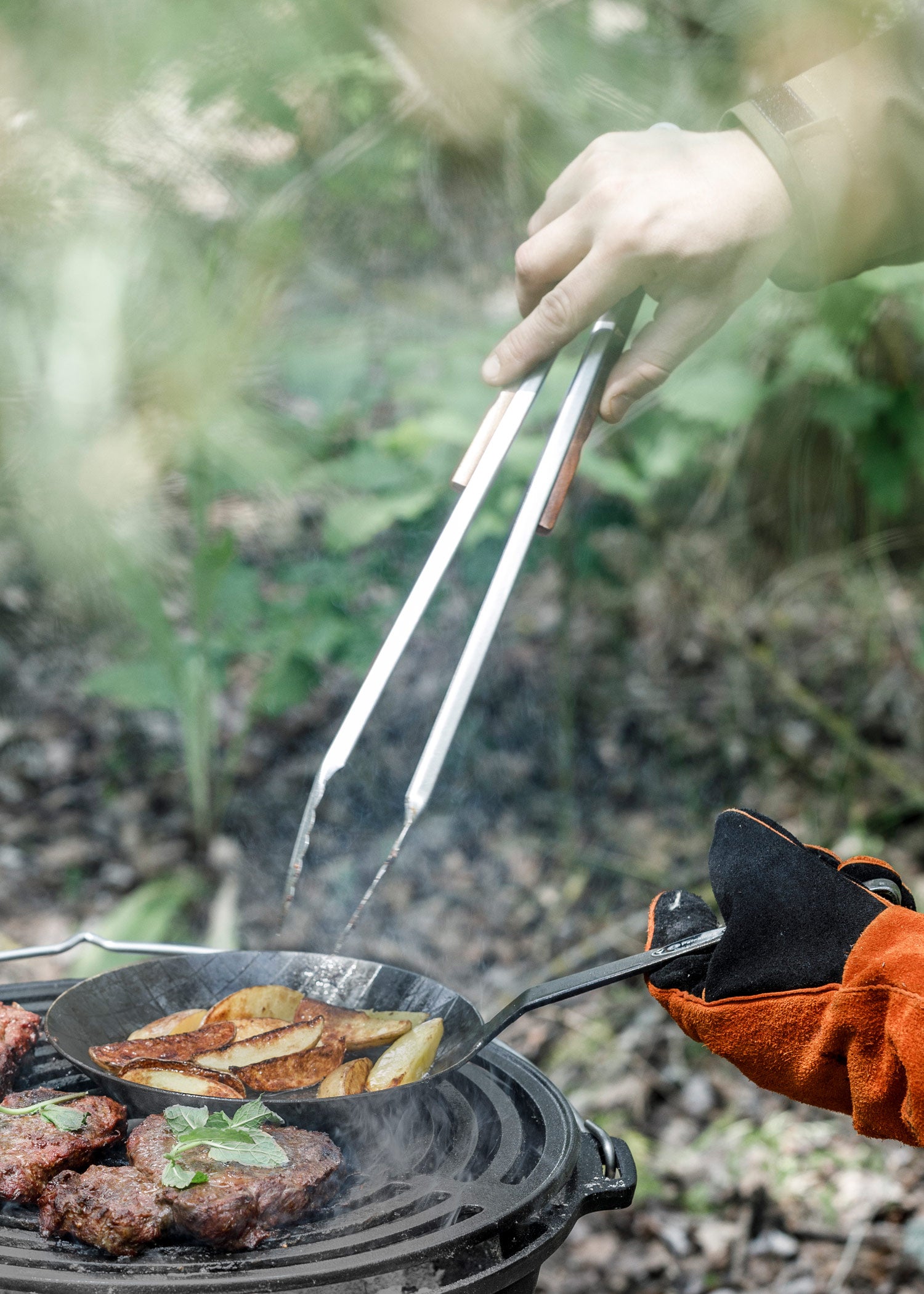 Pinces à barbecue et à charbon - Petromax-T.A DEFENSE