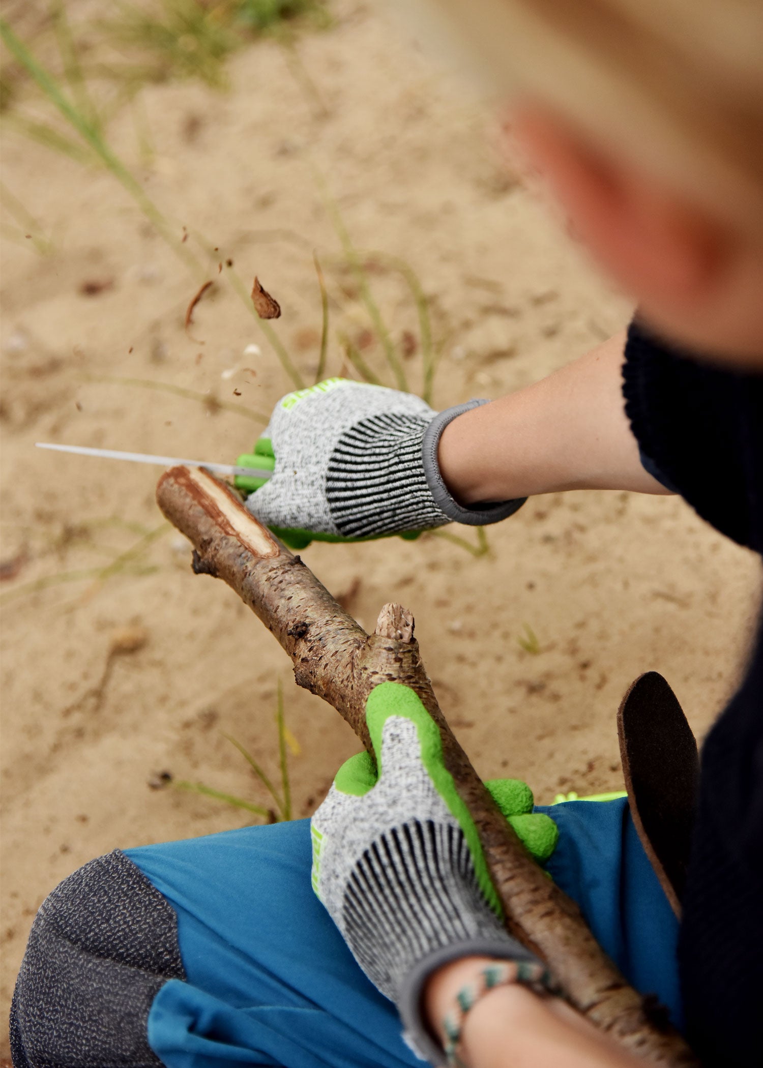 Gants de protection anti coupures pour enfants - SCHNITZEL-T.A DEFENSE